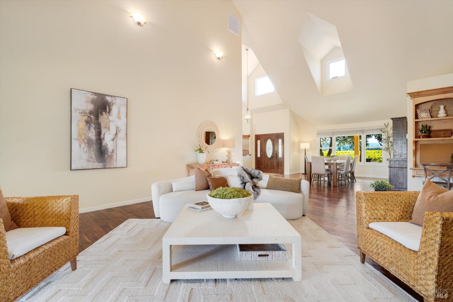 Detail Gallery Image 11 of 54 For 466 Pratt Ave, Saint Helena,  CA 94574 - 4 Beds | 4/1 Baths