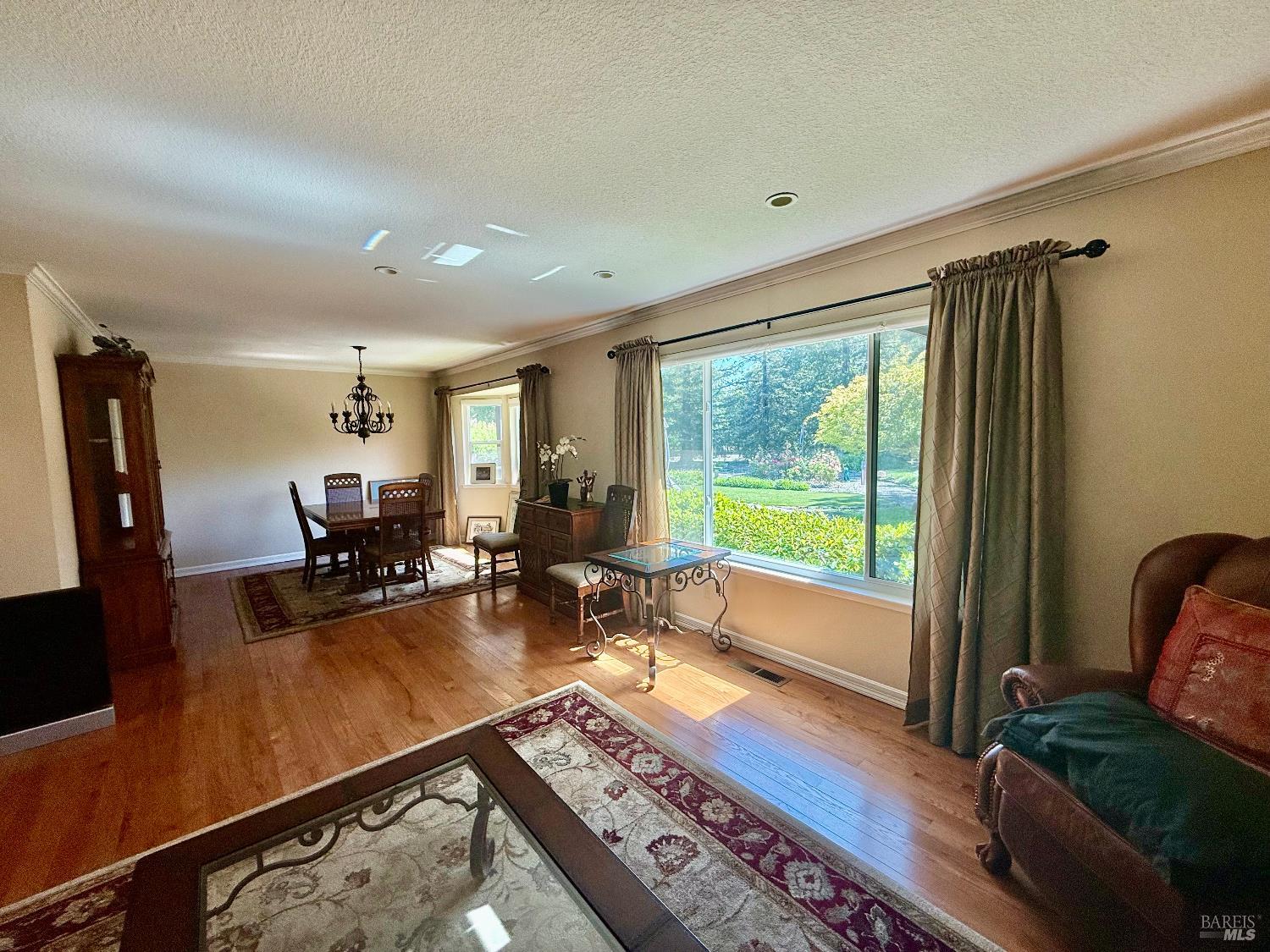Detail Gallery Image 7 of 18 For 976 Slate Dr #4000,  Santa Rosa,  CA 95405 - 3 Beds | 3 Baths