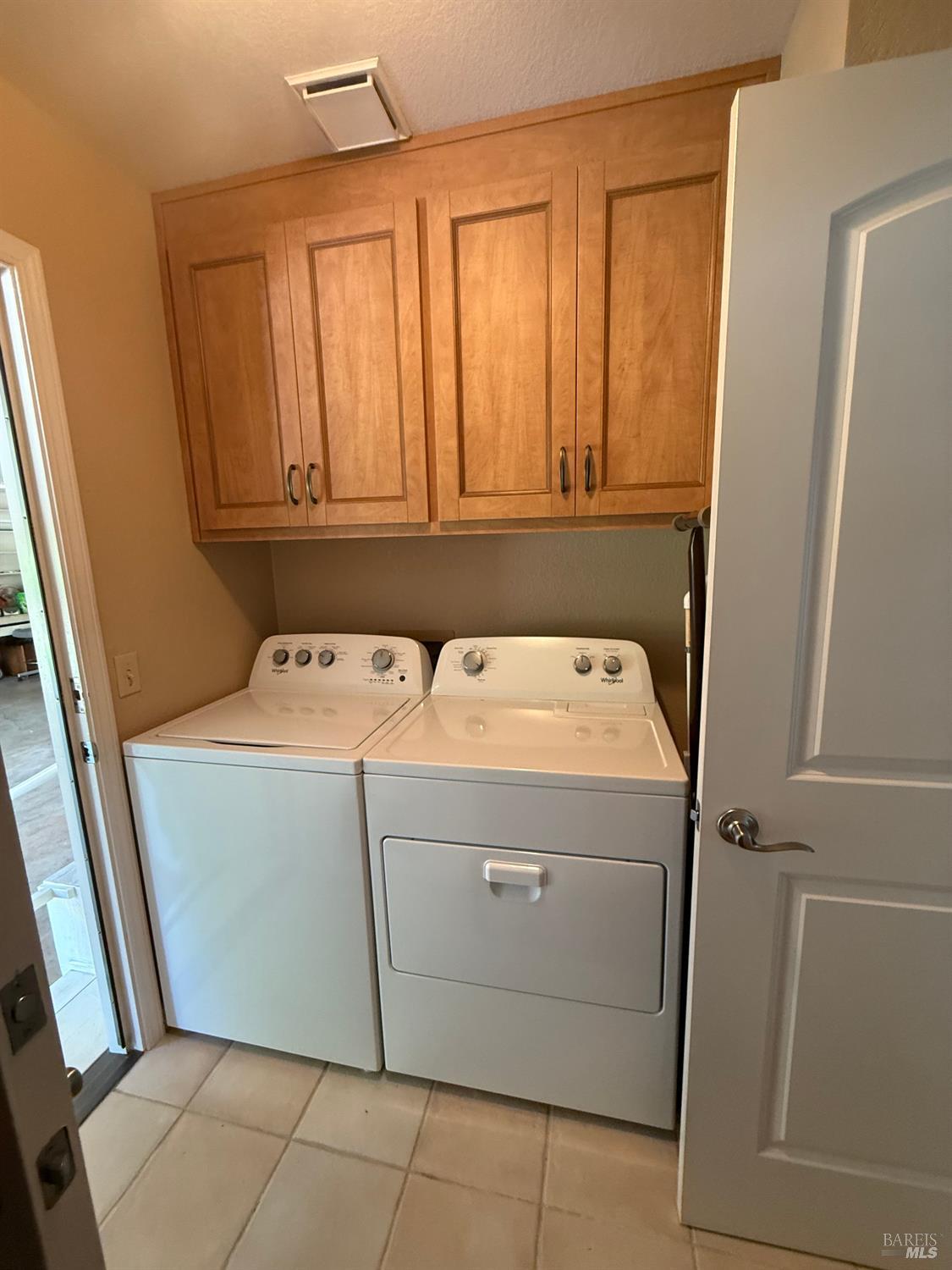 Detail Gallery Image 11 of 18 For 976 Slate Dr #4000,  Santa Rosa,  CA 95405 - 3 Beds | 3 Baths
