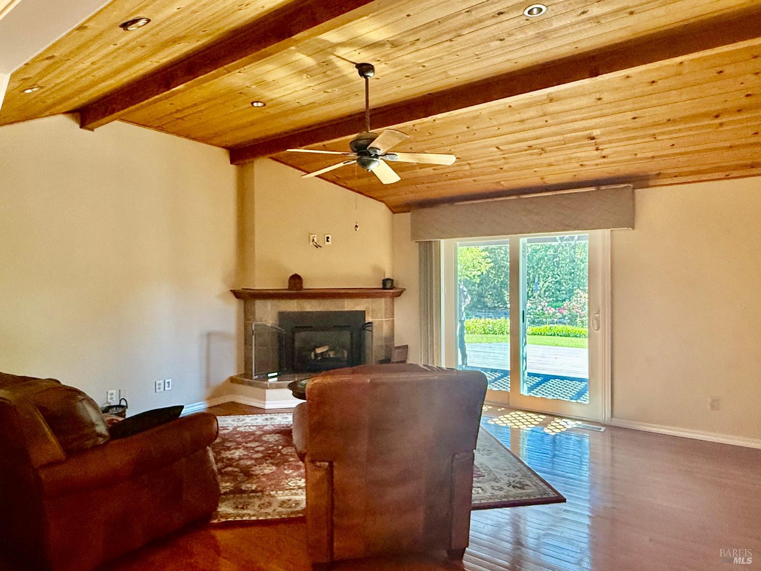 Detail Gallery Image 6 of 18 For 976 Slate Dr #4000,  Santa Rosa,  CA 95405 - 3 Beds | 3 Baths