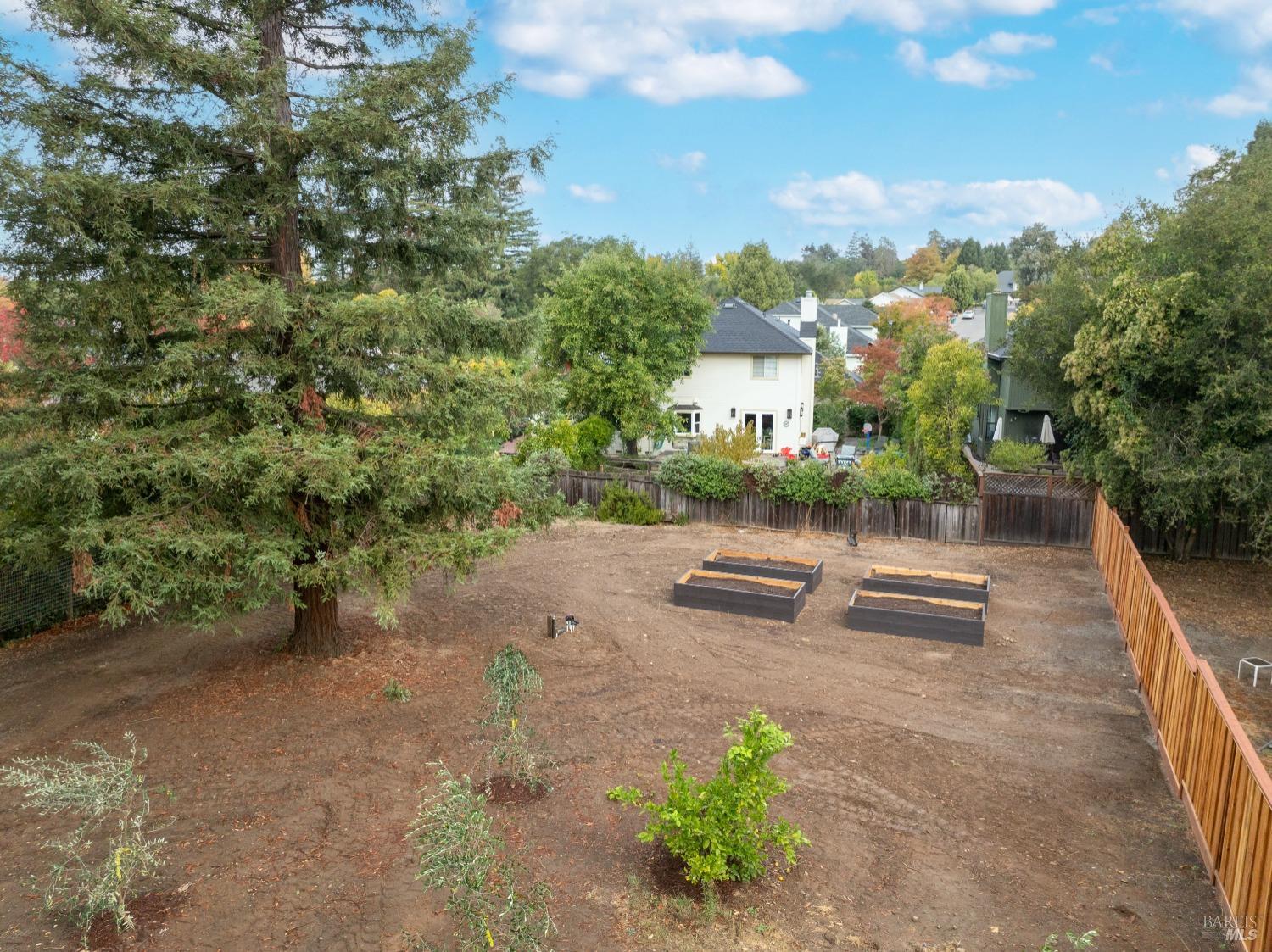 Detail Gallery Image 80 of 99 For 681 S Fitch Mountain Rd, Healdsburg,  CA 95448 - 5 Beds | 4 Baths