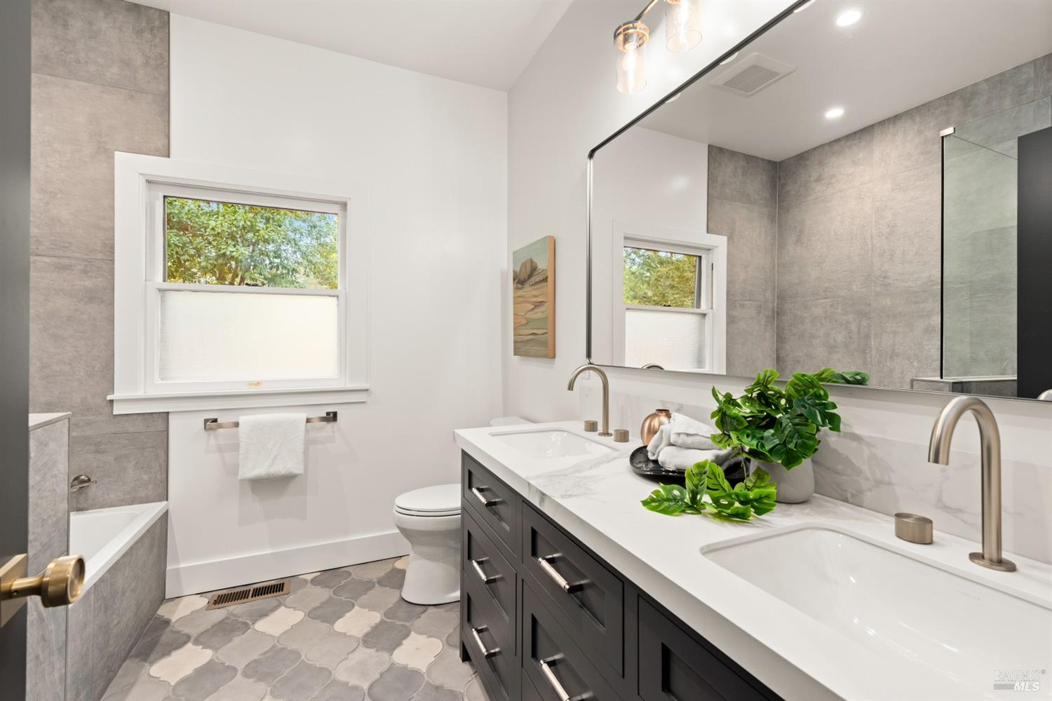 Detail Gallery Image 45 of 99 For 681 S Fitch Mountain Rd, Healdsburg,  CA 95448 - 5 Beds | 4 Baths