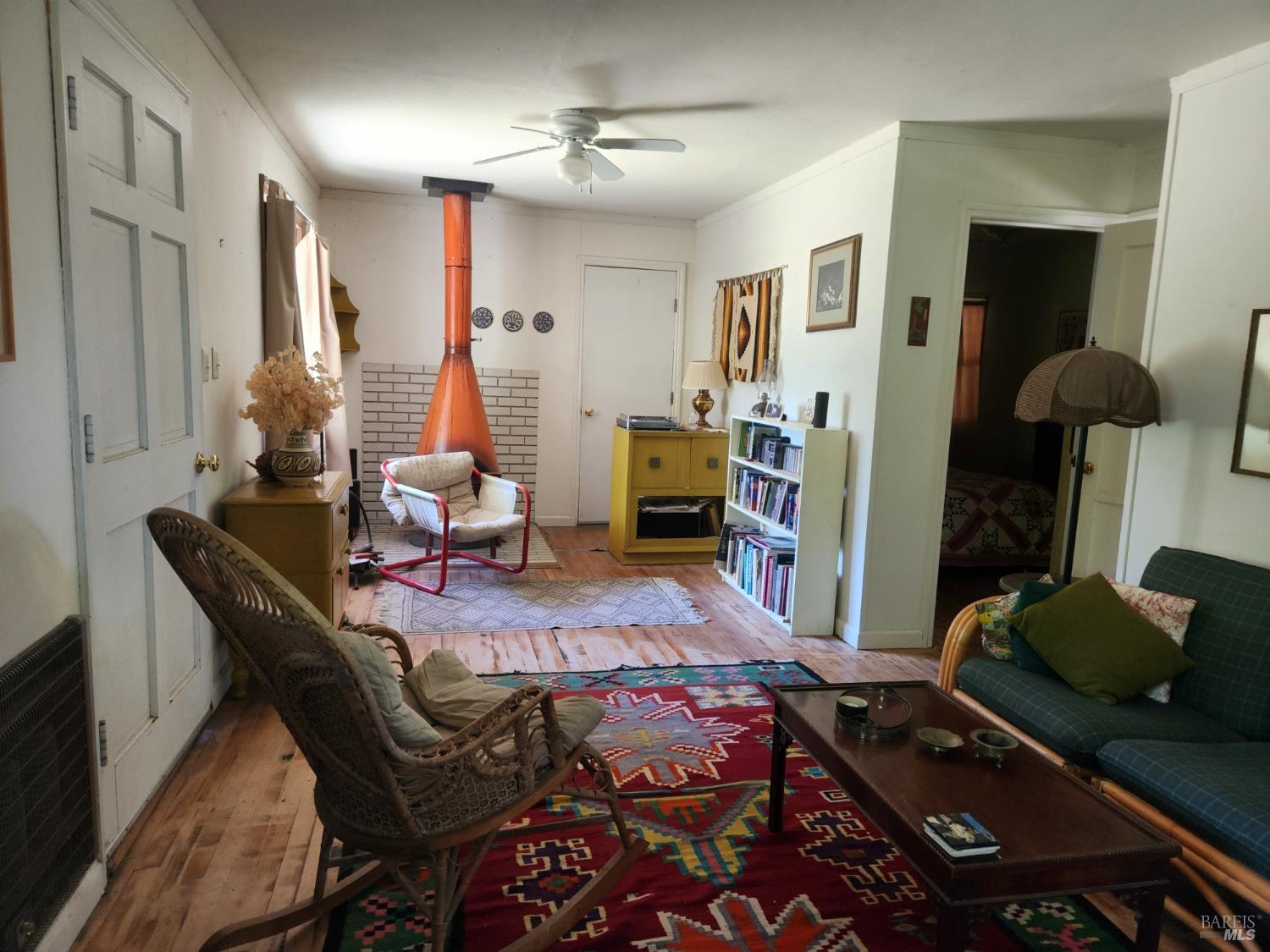 Detail Gallery Image 6 of 21 For 25500 Fairbanks Ln, Covelo,  CA 95428 - 1 Beds | 1 Baths