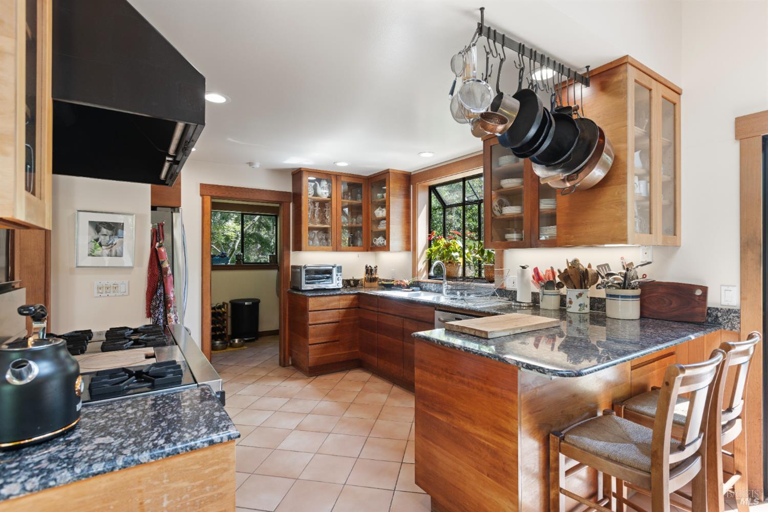 Detail Gallery Image 10 of 53 For 7 Linsdale Ln, Point Reyes Station,  CA 94956 - 3 Beds | 2 Baths