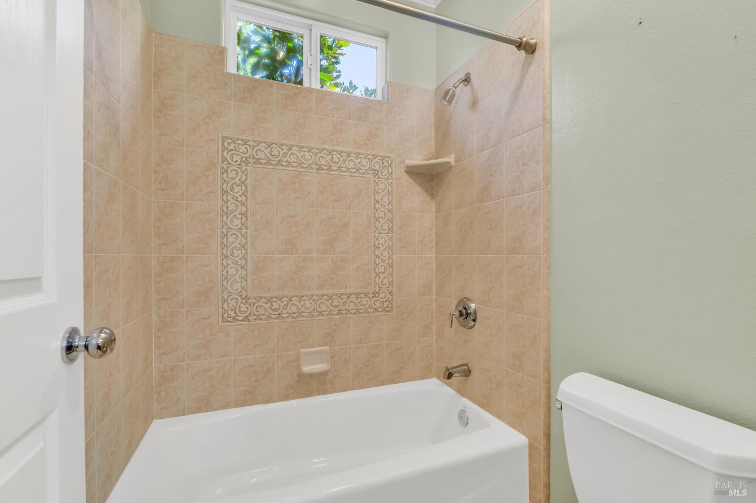 Detail Gallery Image 39 of 58 For 3431 Terra Linda Dr, Santa Rosa,  CA 95404 - 3 Beds | 3/1 Baths