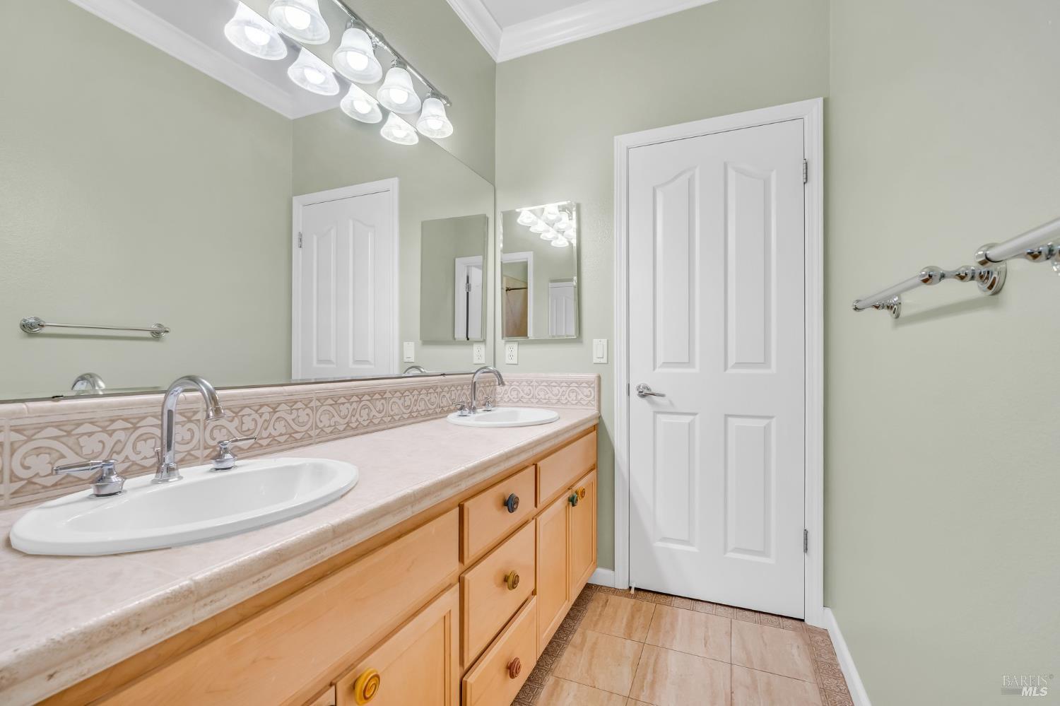 Detail Gallery Image 38 of 58 For 3431 Terra Linda Dr, Santa Rosa,  CA 95404 - 3 Beds | 3/1 Baths