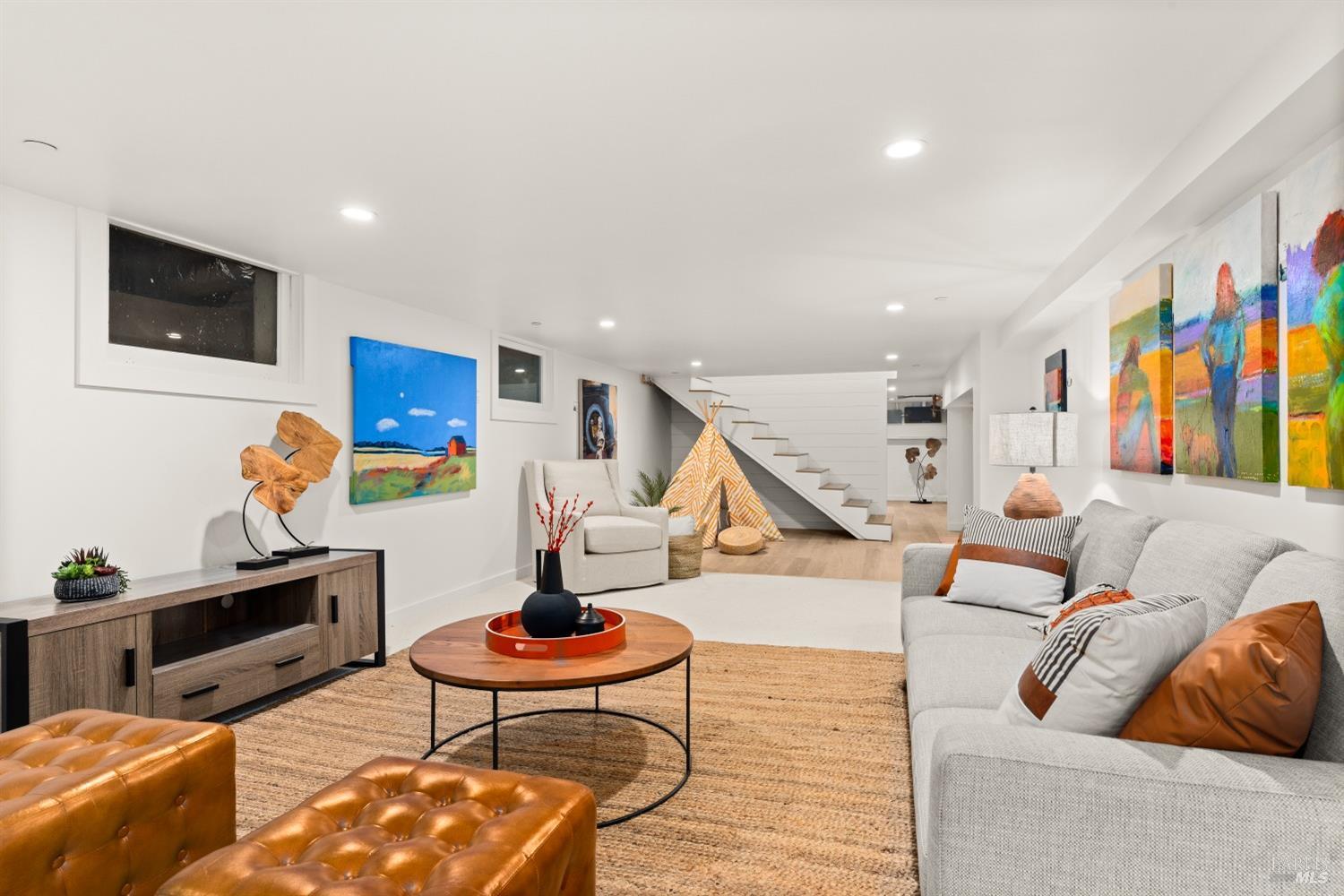 Detail Gallery Image 62 of 99 For 681 S Fitch Mountain Rd, Healdsburg,  CA 95448 - 5 Beds | 4 Baths