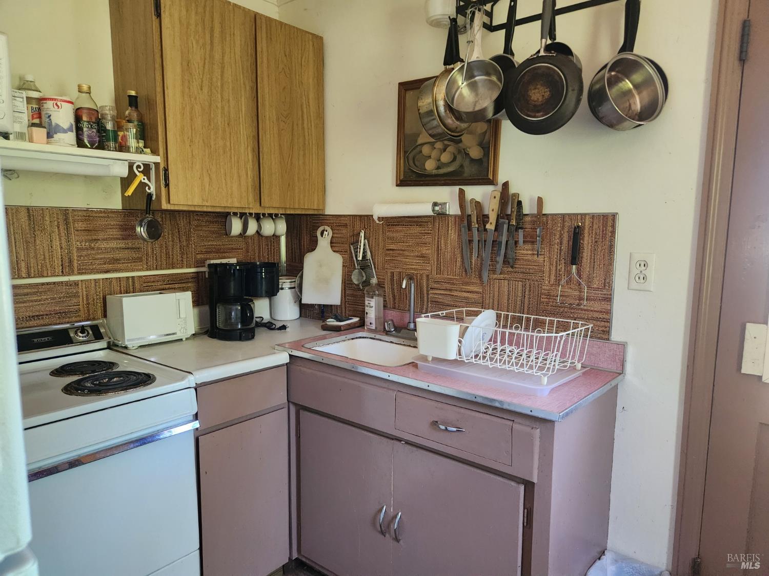 Detail Gallery Image 10 of 21 For 25500 Fairbanks Ln, Covelo,  CA 95428 - 1 Beds | 1 Baths
