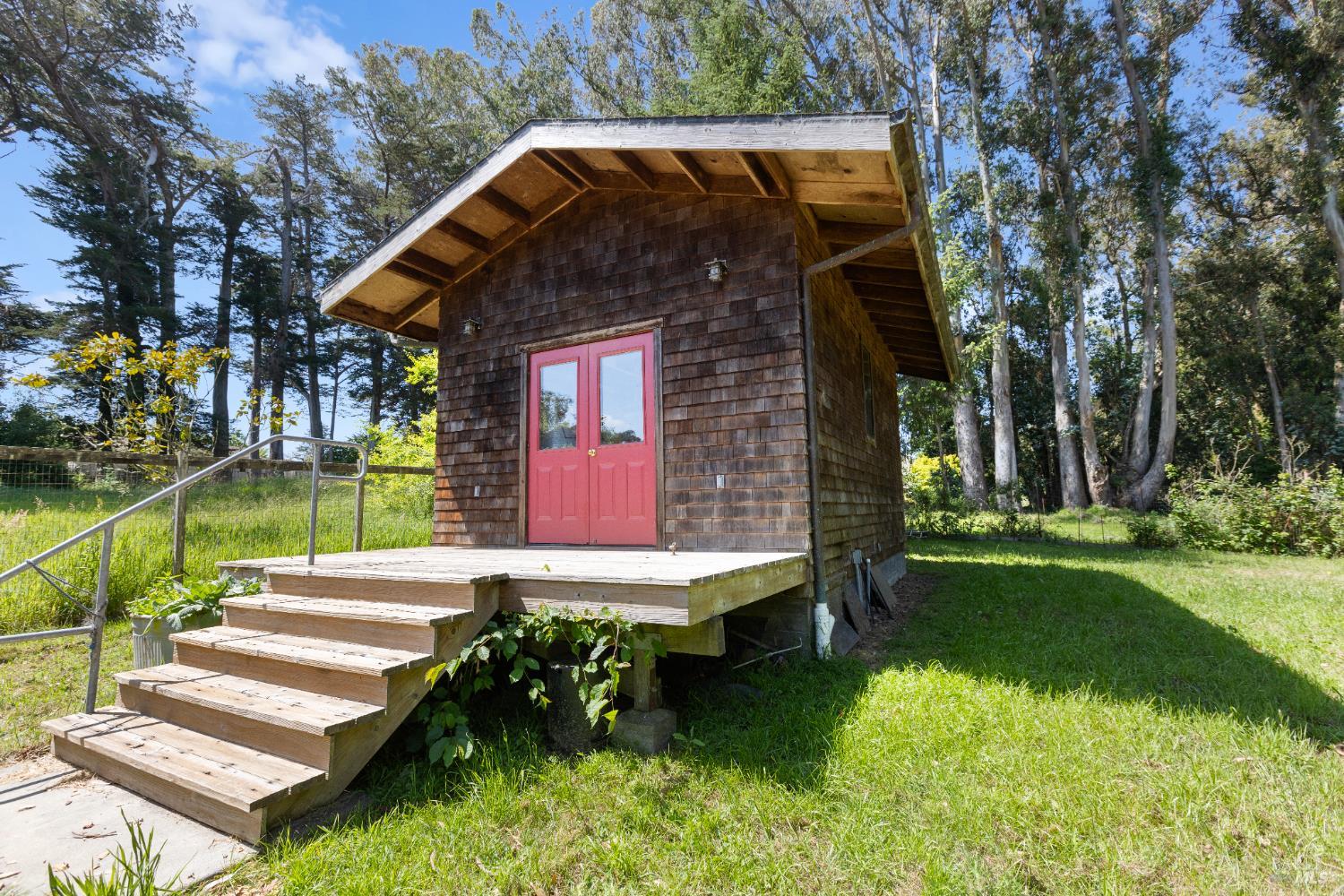 Detail Gallery Image 42 of 53 For 7 Linsdale Ln, Point Reyes Station,  CA 94956 - 3 Beds | 2 Baths