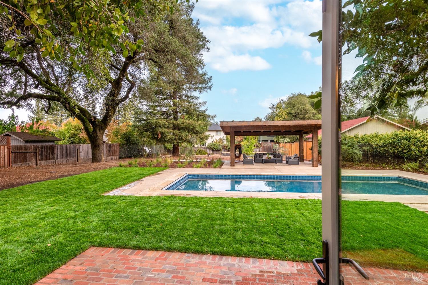 Detail Gallery Image 37 of 99 For 681 S Fitch Mountain Rd, Healdsburg,  CA 95448 - 5 Beds | 4 Baths