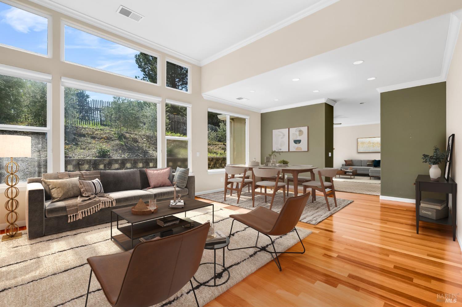 Detail Gallery Image 13 of 58 For 3431 Terra Linda Dr, Santa Rosa,  CA 95404 - 3 Beds | 3/1 Baths