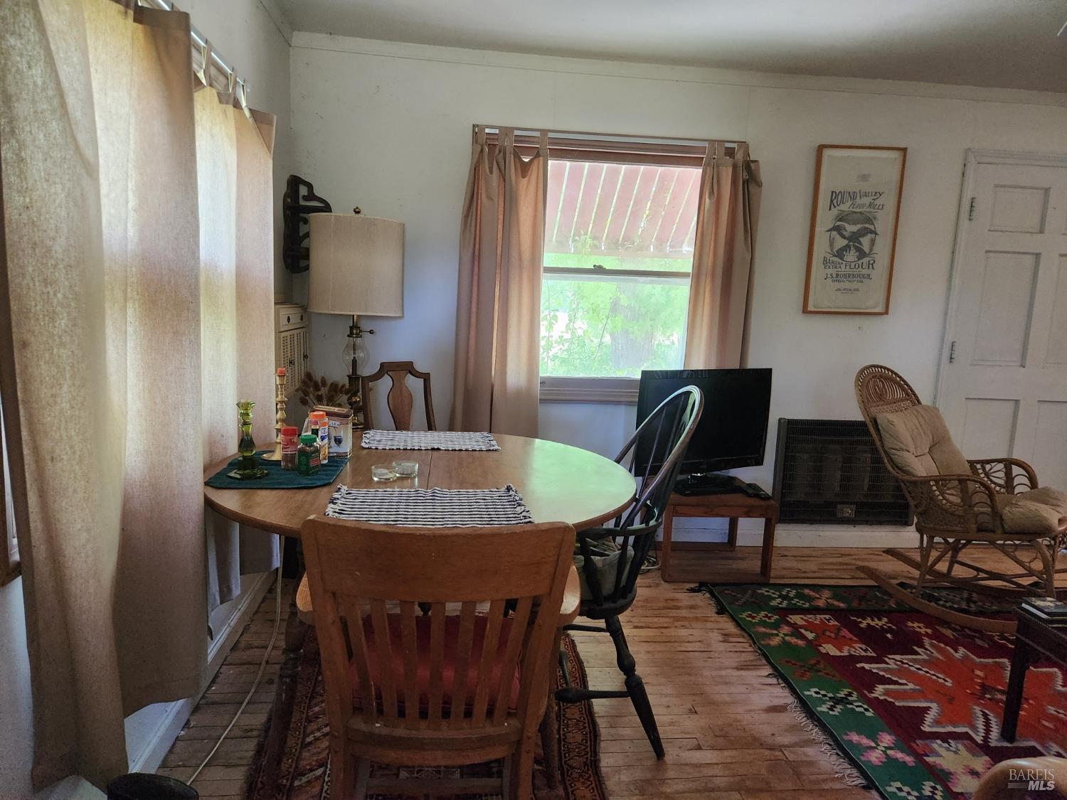 Detail Gallery Image 7 of 21 For 25500 Fairbanks Ln, Covelo,  CA 95428 - 1 Beds | 1 Baths