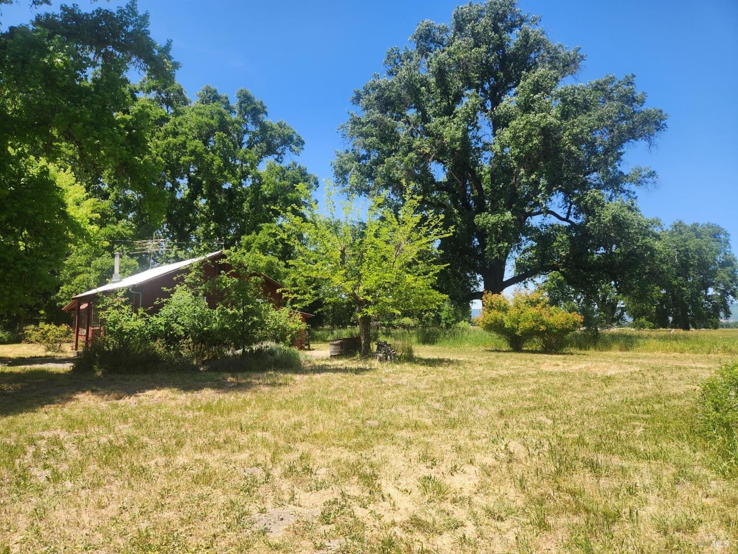 Detail Gallery Image 20 of 21 For 25500 Fairbanks Ln, Covelo,  CA 95428 - 1 Beds | 1 Baths
