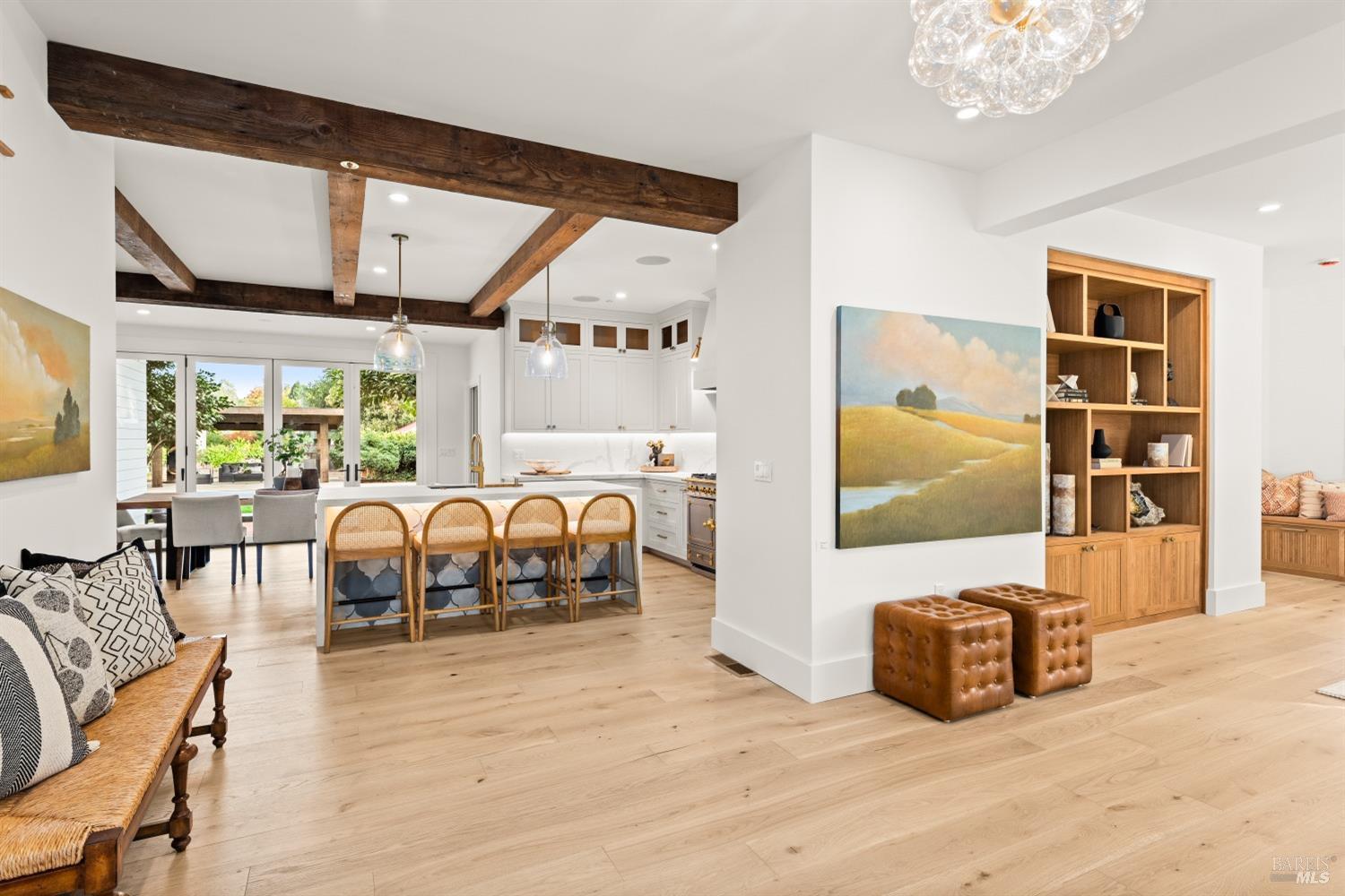 Detail Gallery Image 10 of 99 For 681 S Fitch Mountain Rd, Healdsburg,  CA 95448 - 5 Beds | 4 Baths