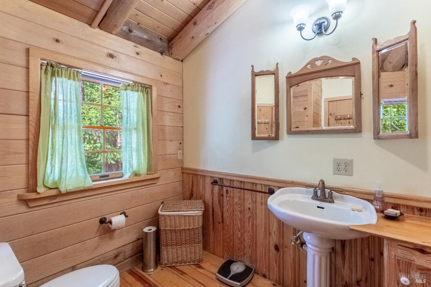 Detail Gallery Image 34 of 49 For 9547 Grassland Ct, Shingletown,  CA 96088 - 5 Beds | 4 Baths