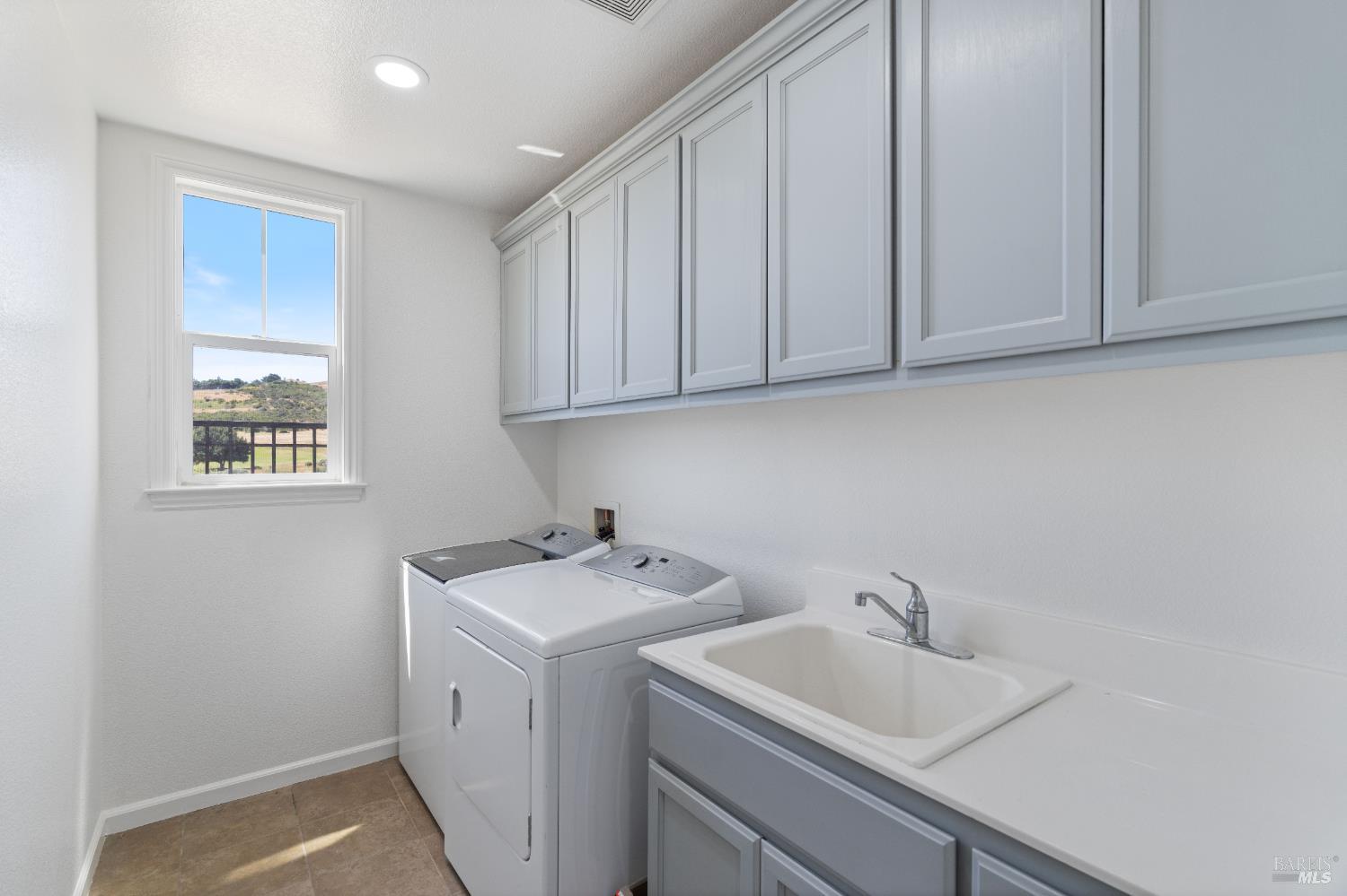 Solitude Court, Vallejo, California image 30