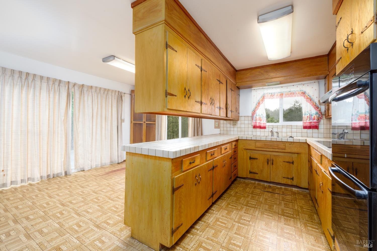 Detail Gallery Image 12 of 25 For 6680 Giovanetti Rd, Forestville,  CA 95436 - 3 Beds | 2 Baths