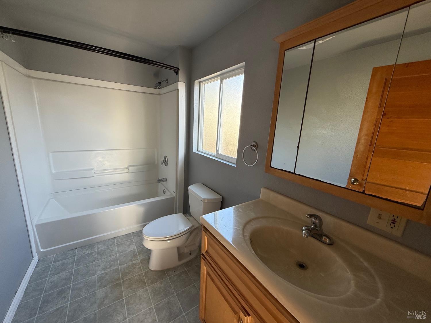 Detail Gallery Image 13 of 24 For 517 S Lincoln St, Fort Bragg,  CA 95437 - 3 Beds | 1 Baths
