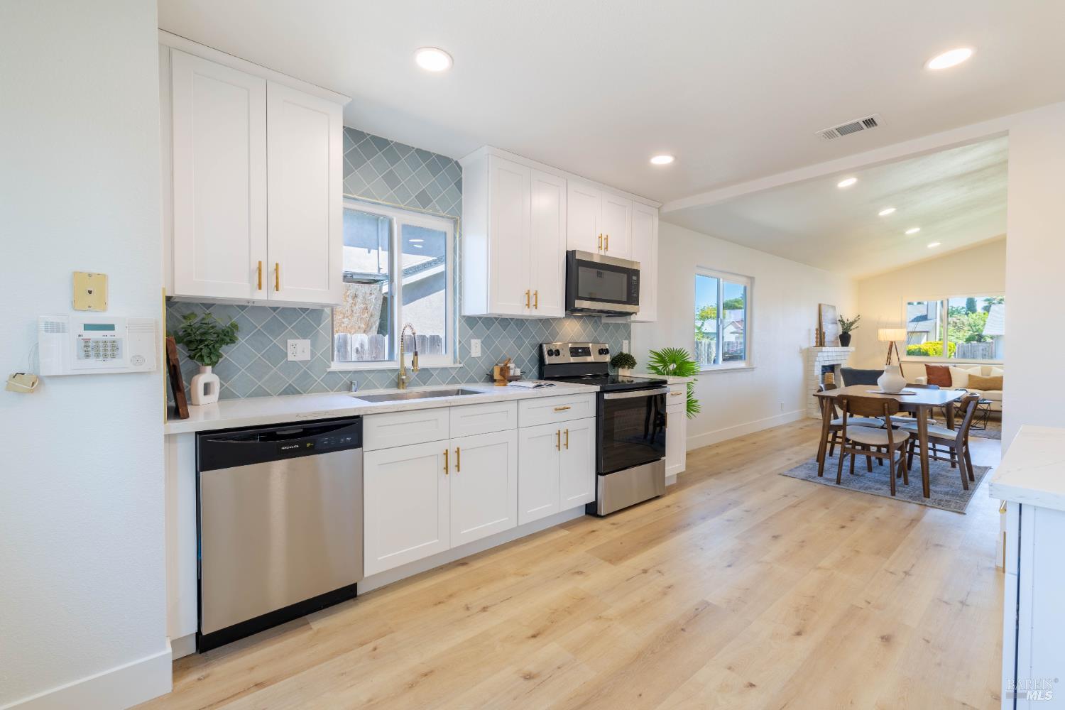 Pintail Drive, Suisun City, California image 9