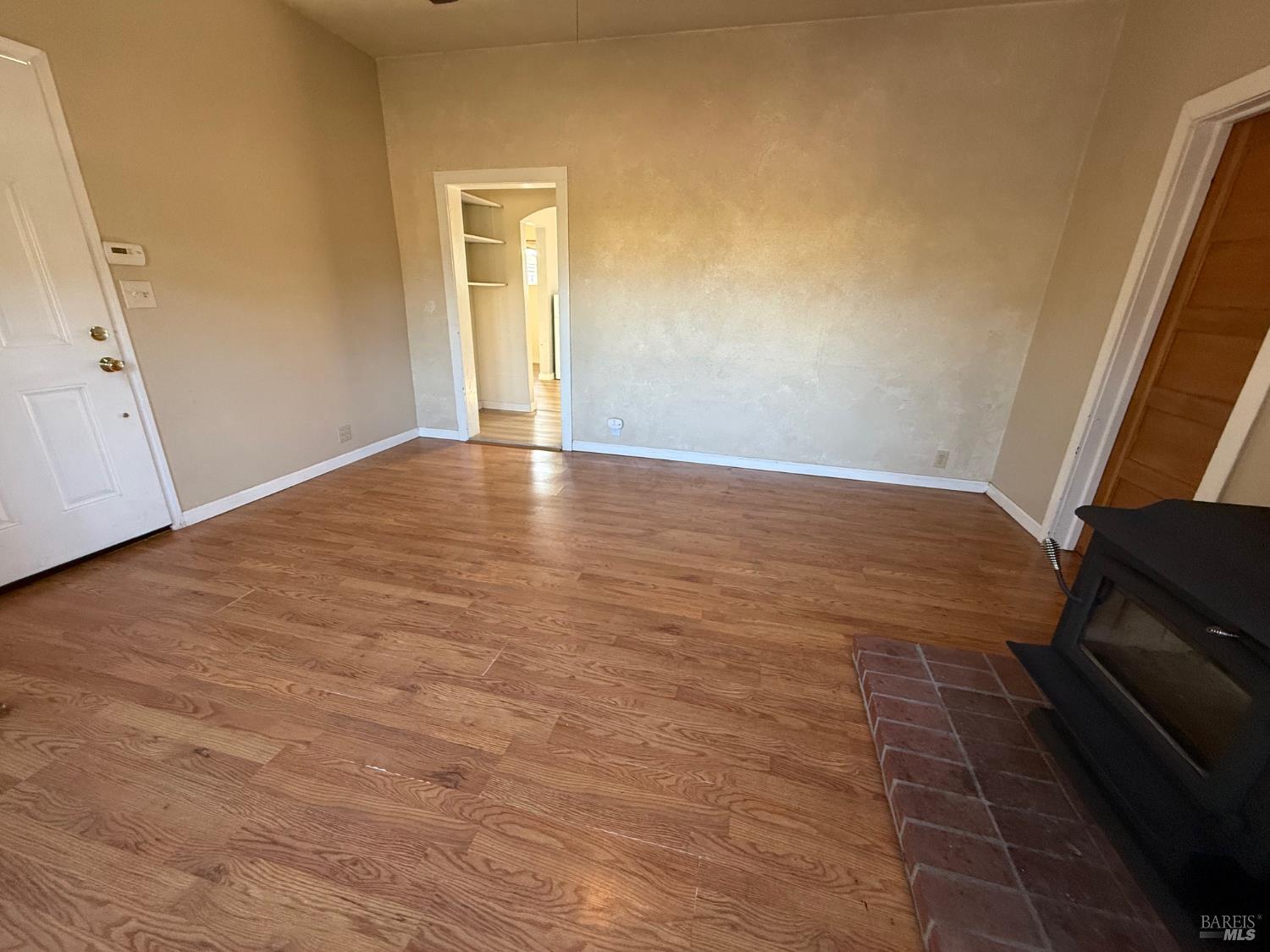 Detail Gallery Image 5 of 24 For 517 S Lincoln St, Fort Bragg,  CA 95437 - 3 Beds | 1 Baths