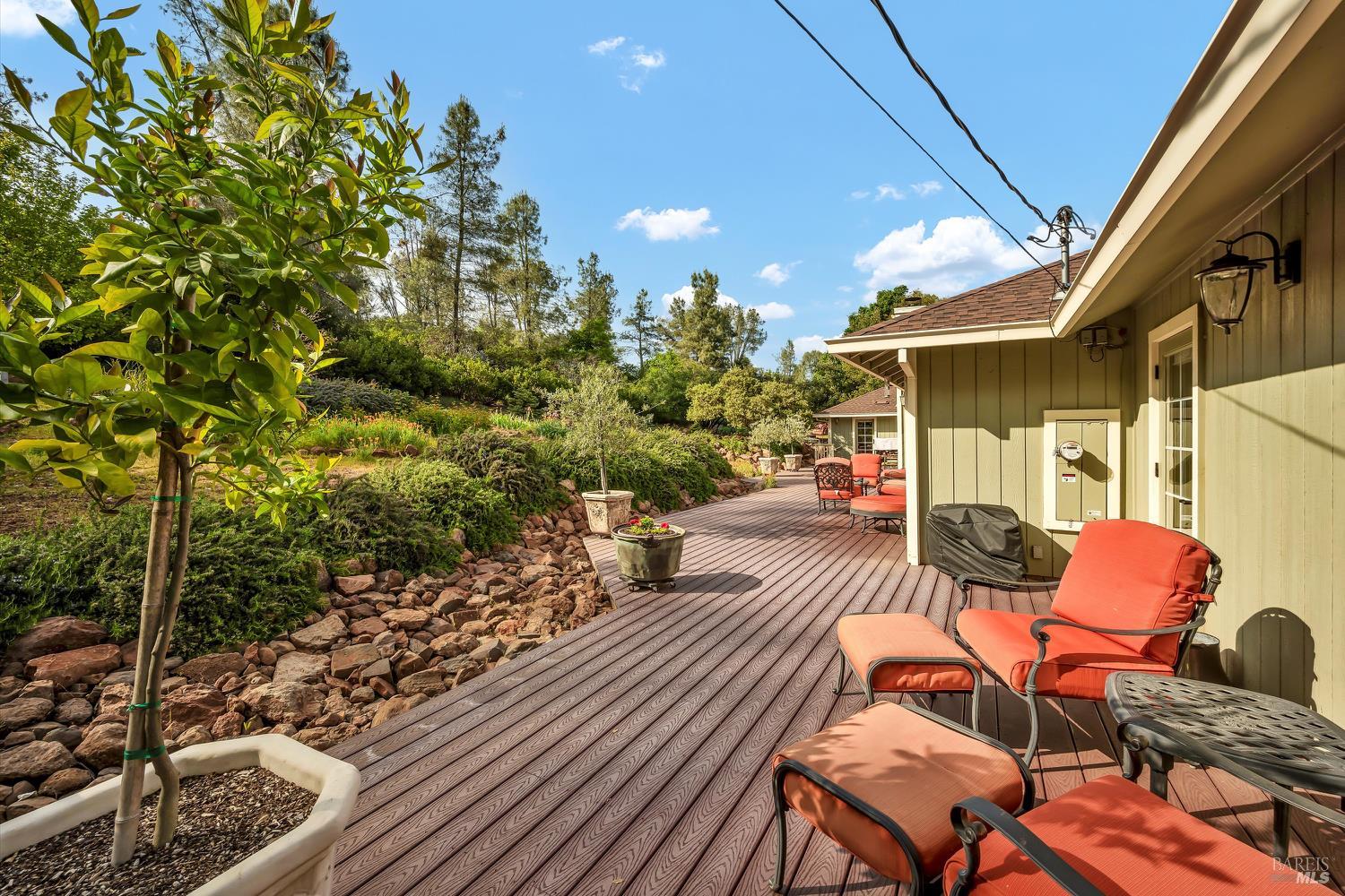 Detail Gallery Image 3 of 59 For 15625 June Bug Rd, Lower Lake,  CA 95457 - 4 Beds | 3/1 Baths