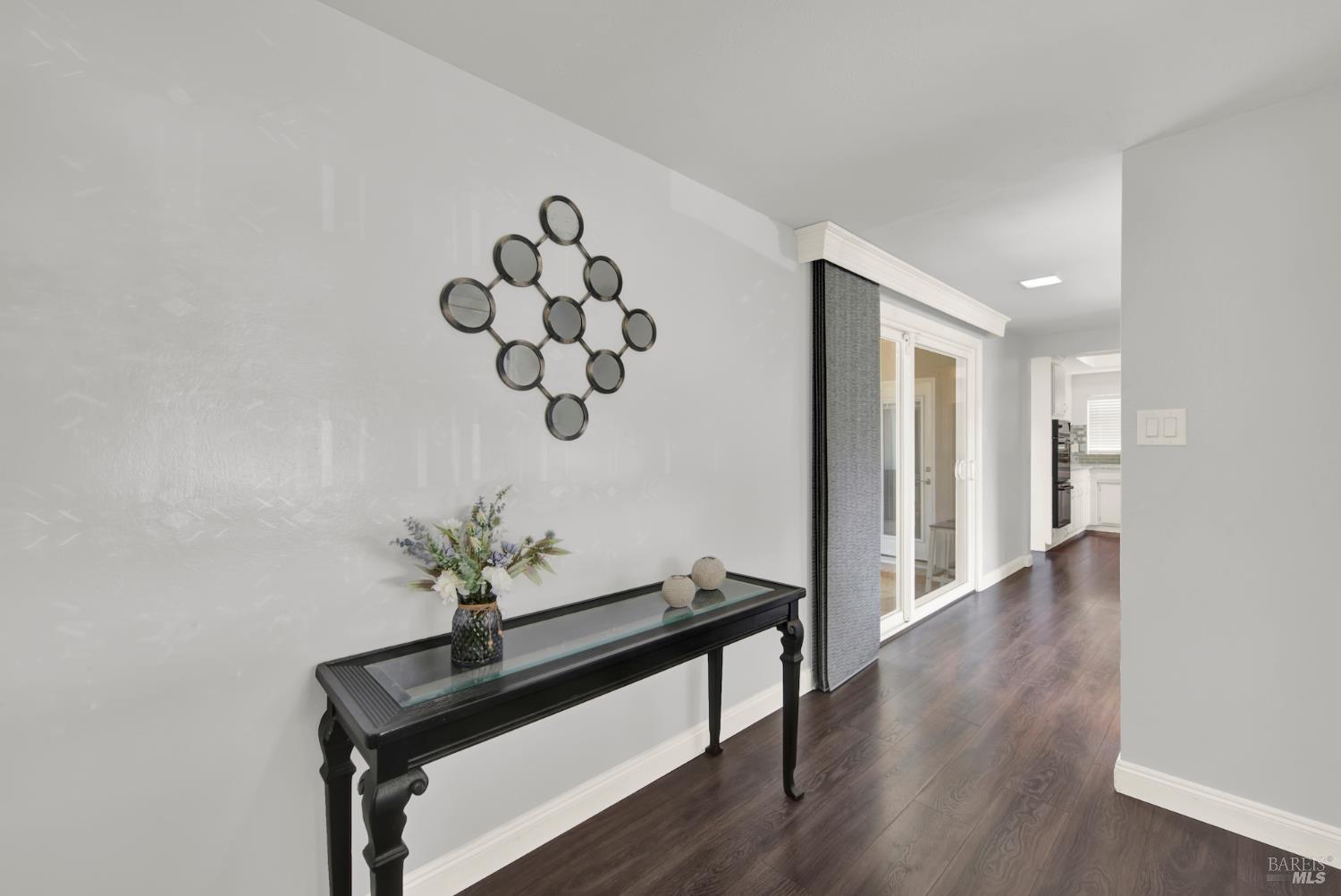 Detail Gallery Image 8 of 56 For 3741 Sierrawood Ct, Concord,  CA 94519 - 3 Beds | 2 Baths