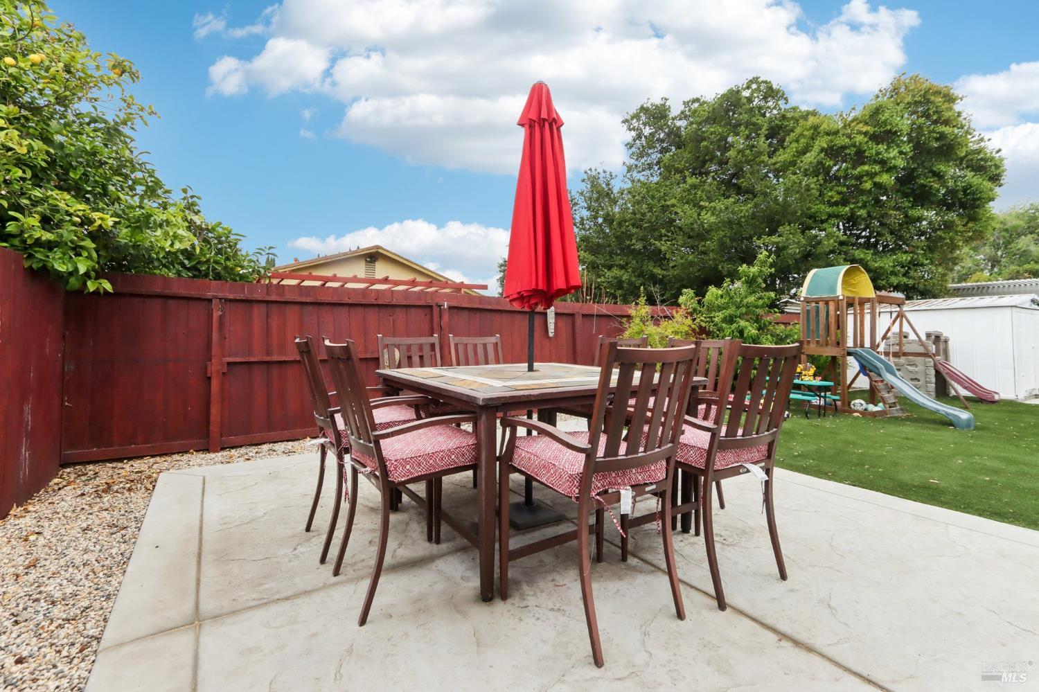 Detail Gallery Image 22 of 31 For 3484 Hillsborough Dr, Concord,  CA 94520 - 3 Beds | 2 Baths