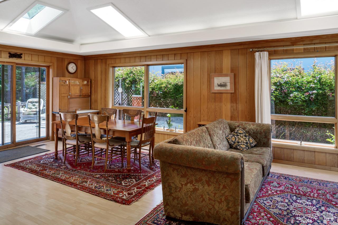 Detail Gallery Image 8 of 48 For 170 Ebbing Way, Fort Bragg,  CA 95437 - 2 Beds | 2 Baths