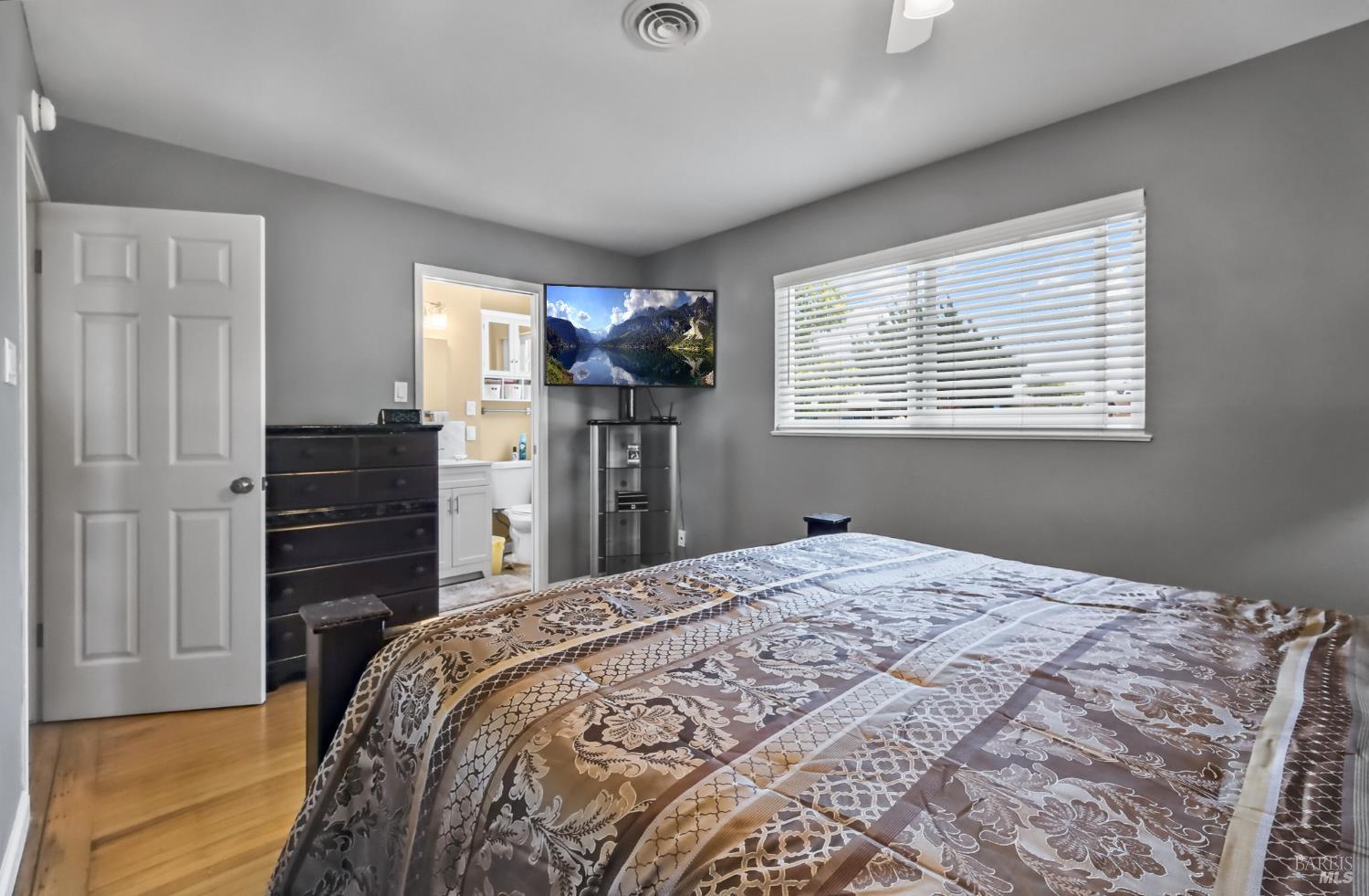Donner Pass Road, Vallejo, California image 9