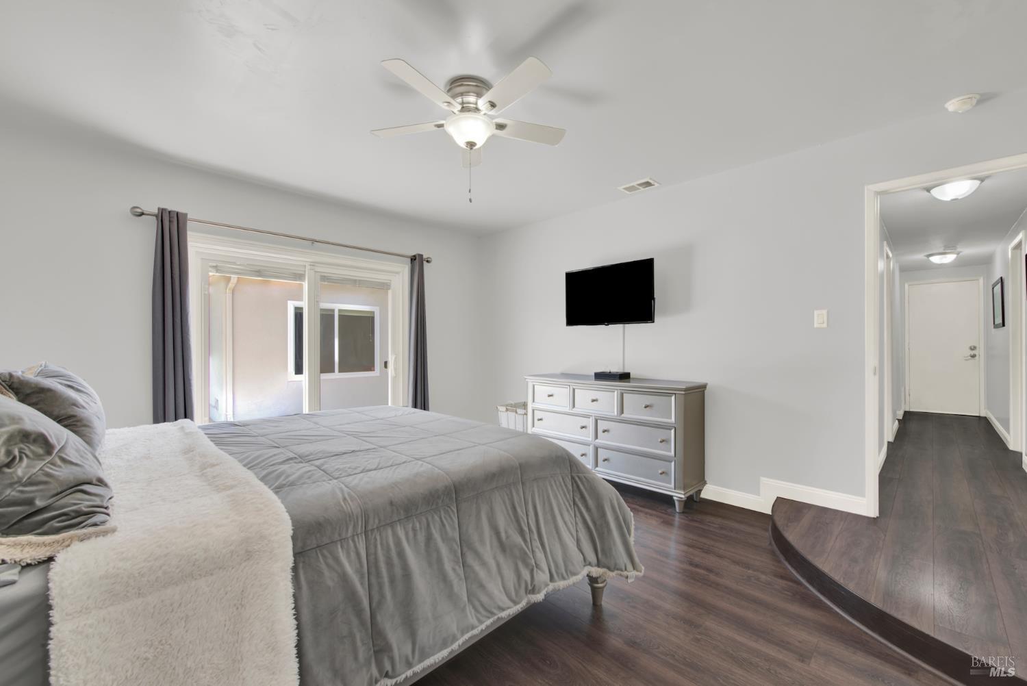 Detail Gallery Image 30 of 56 For 3741 Sierrawood Ct, Concord,  CA 94519 - 3 Beds | 2 Baths