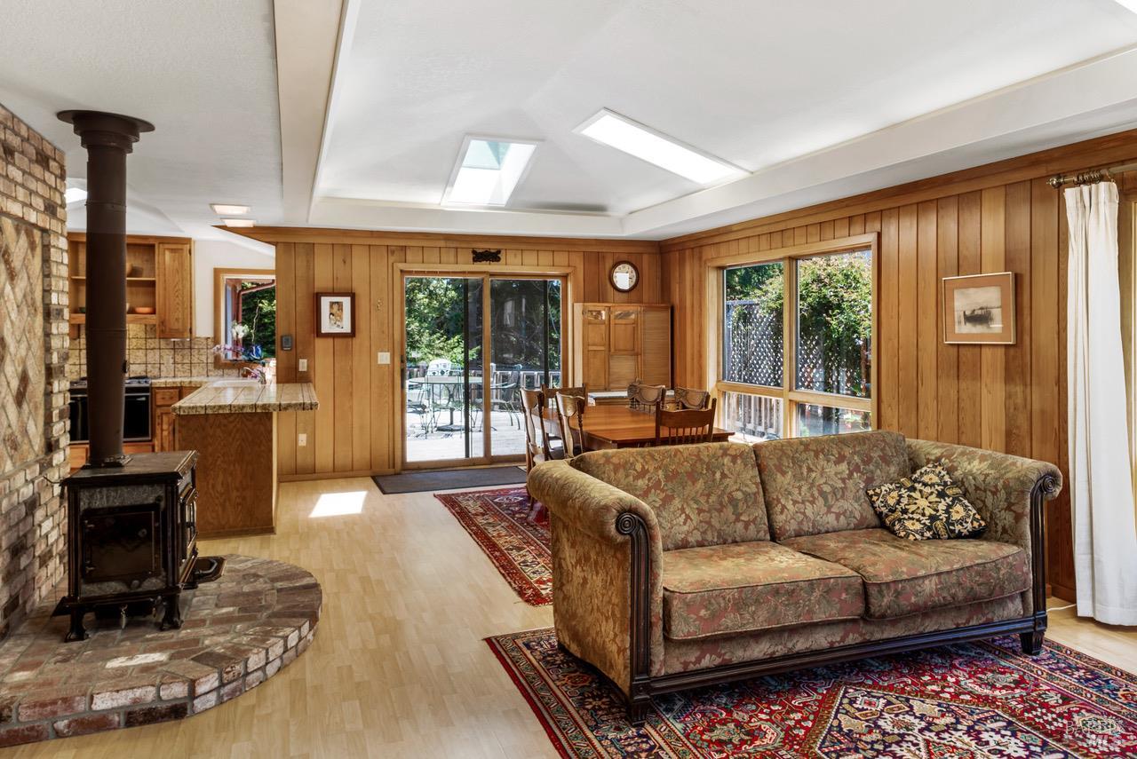 Detail Gallery Image 4 of 48 For 170 Ebbing Way, Fort Bragg,  CA 95437 - 2 Beds | 2 Baths