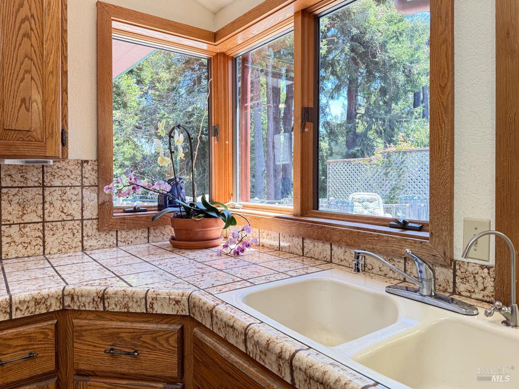 Detail Gallery Image 14 of 48 For 170 Ebbing Way, Fort Bragg,  CA 95437 - 2 Beds | 2 Baths