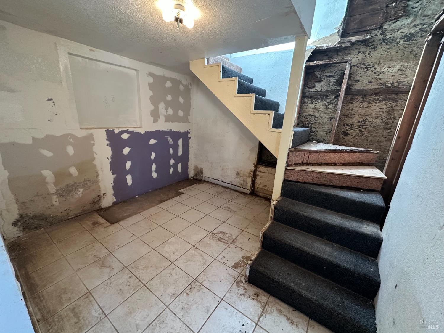 Detail Gallery Image 25 of 27 For 942 Benicia Rd, Vallejo,  CA 94591 - 3 Beds | 1/1 Baths