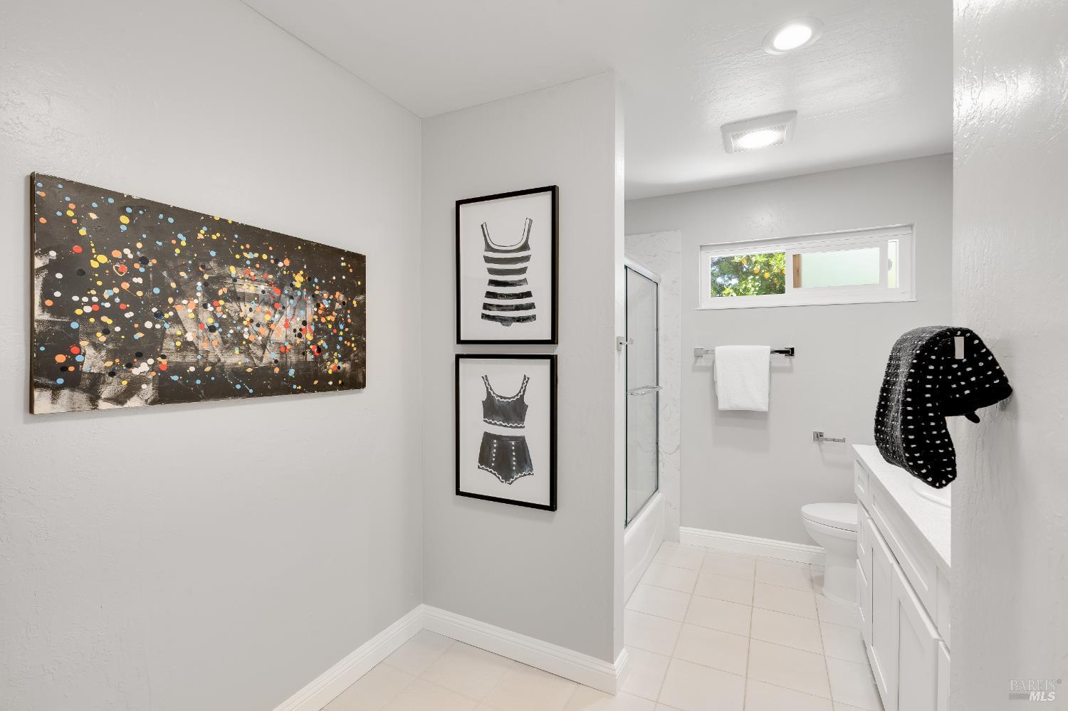 Detail Gallery Image 27 of 83 For 118 Summerwood Pl, Concord,  CA 94518 - 3 Beds | 2/1 Baths