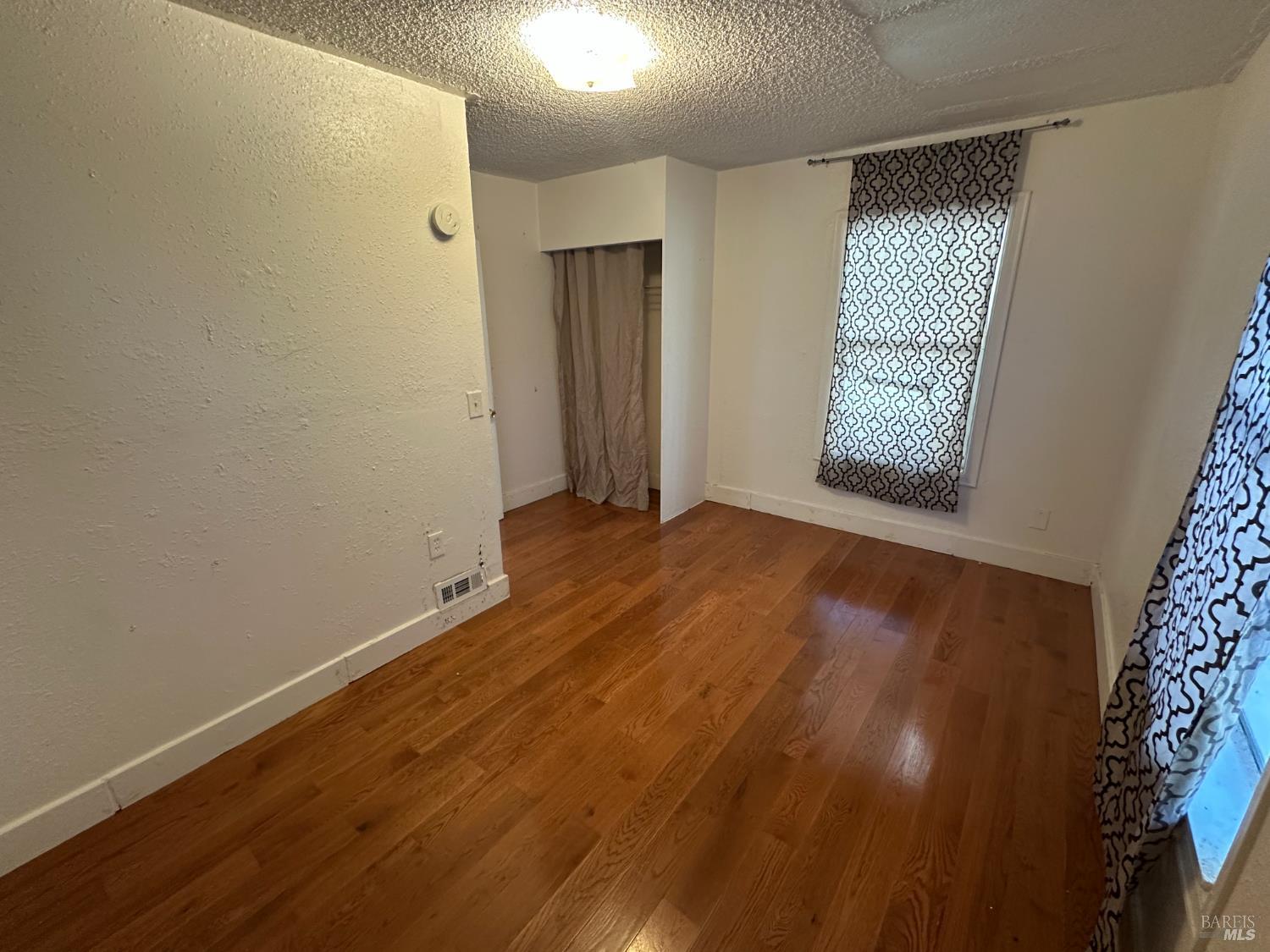 Detail Gallery Image 17 of 27 For 942 Benicia Rd, Vallejo,  CA 94591 - 3 Beds | 1/1 Baths