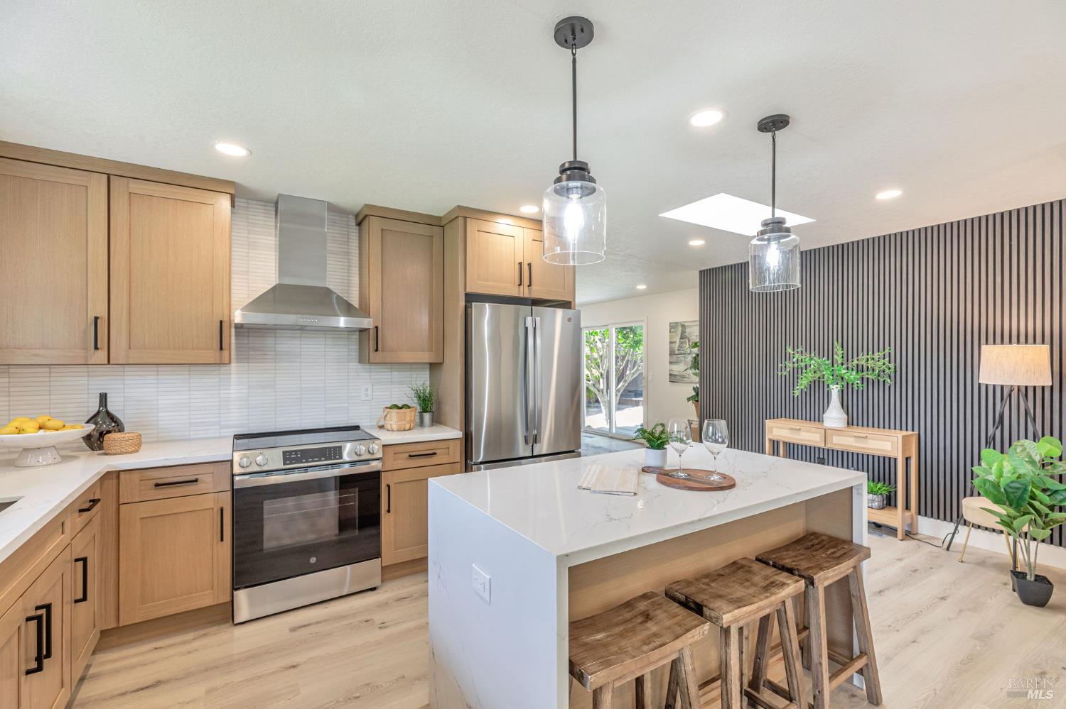 Leonard Avenue, Santa Rosa, California image 9