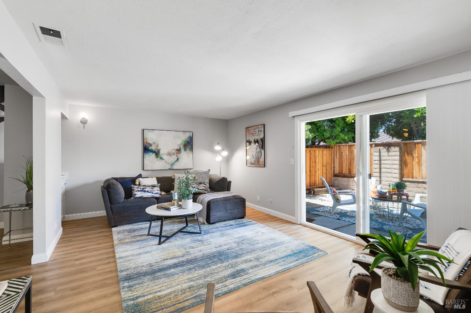 Detail Gallery Image 22 of 83 For 118 Summerwood Pl, Concord,  CA 94518 - 3 Beds | 2/1 Baths