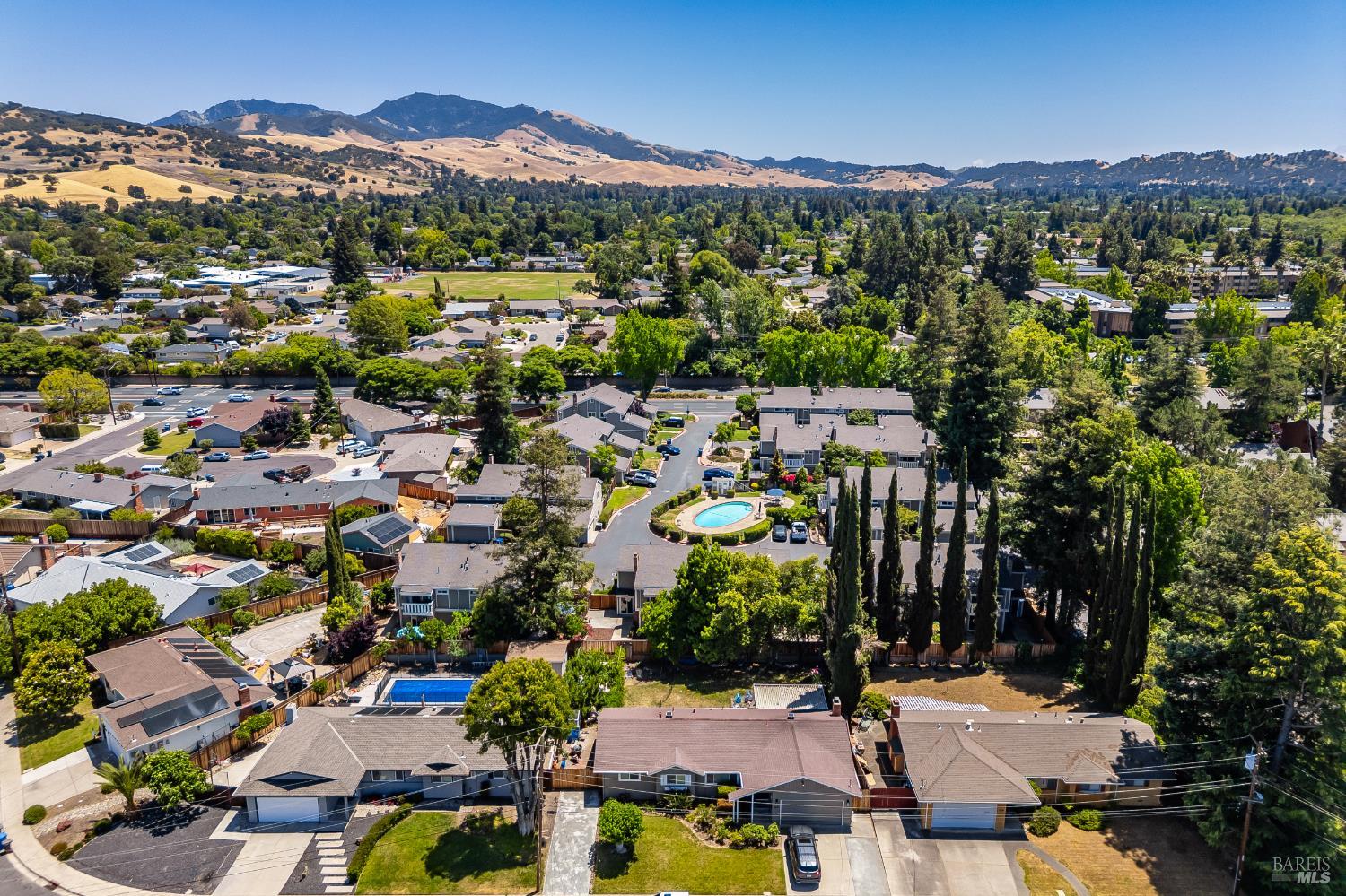 Detail Gallery Image 75 of 83 For 118 Summerwood Pl, Concord,  CA 94518 - 3 Beds | 2/1 Baths