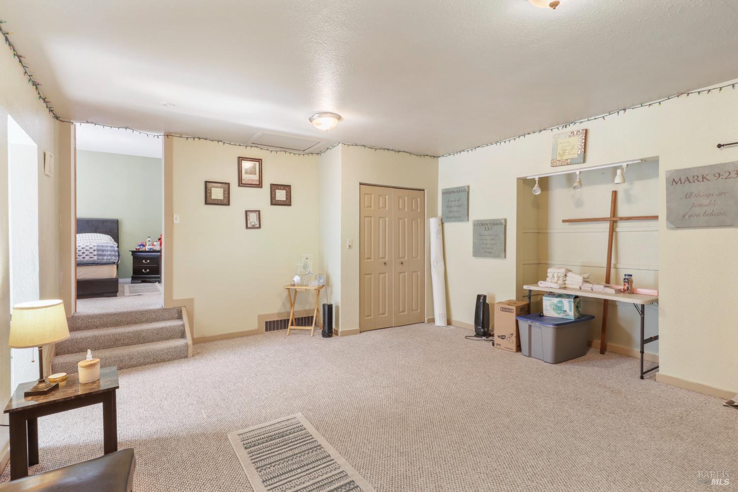 Detail Gallery Image 2 of 17 For 25 Redding Pl, Oakland,  CA 94619 - 4 Beds | 2 Baths