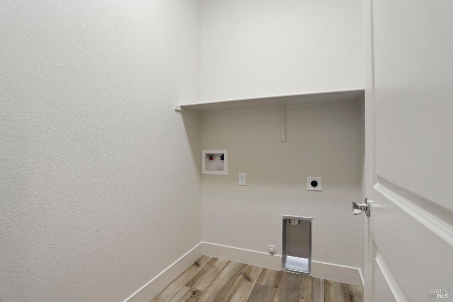 Carrol Way, Vacaville, California image 23