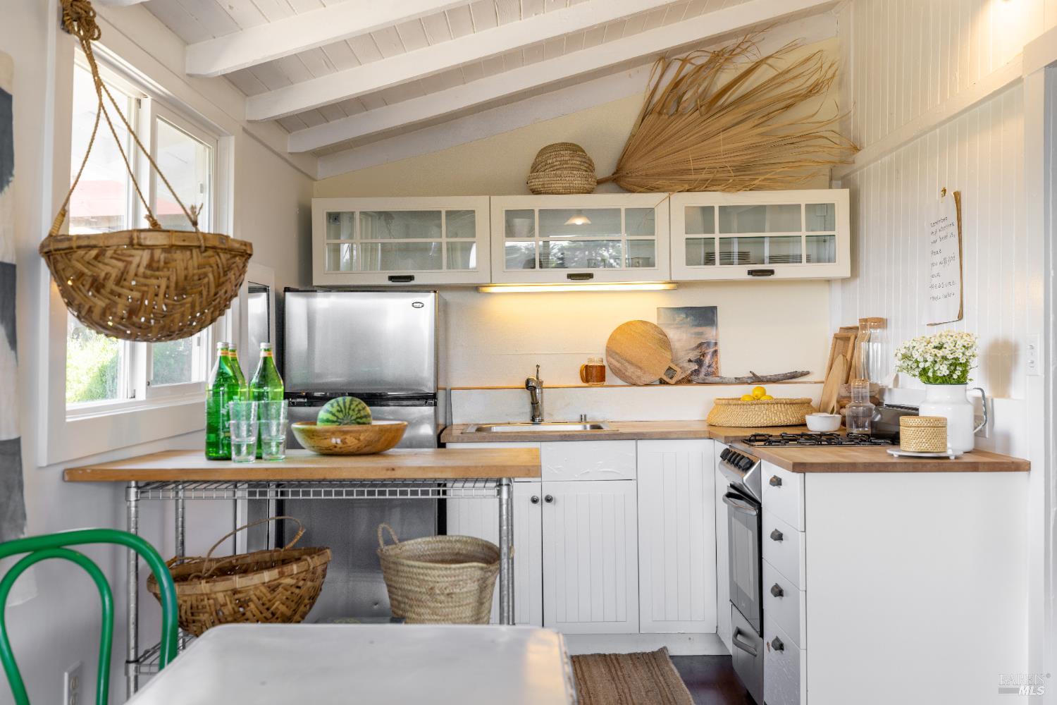 Detail Gallery Image 11 of 24 For 65 Buena Vista Ave, Stinson Beach,  CA 94970 - 1 Beds | 1 Baths