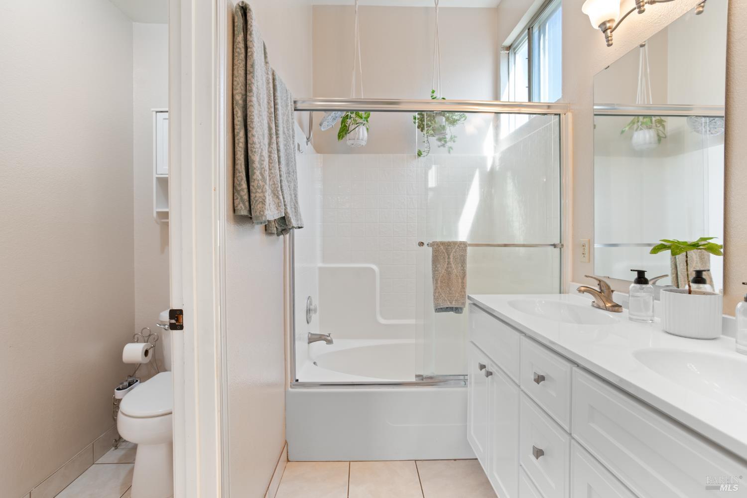 Detail Gallery Image 22 of 37 For 1735 Marenda Dr, Dixon,  CA 95620 - 3 Beds | 2 Baths