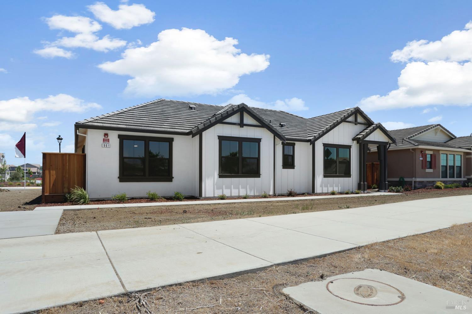 Carrol Way, Vacaville, California image 5