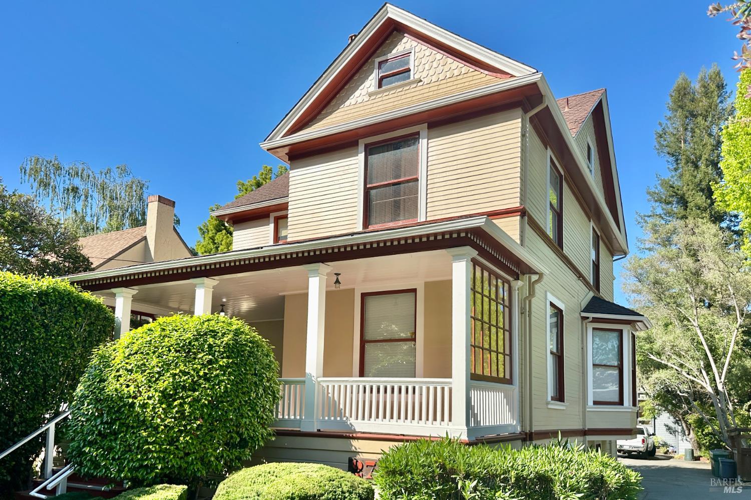 271 Miller Avenue