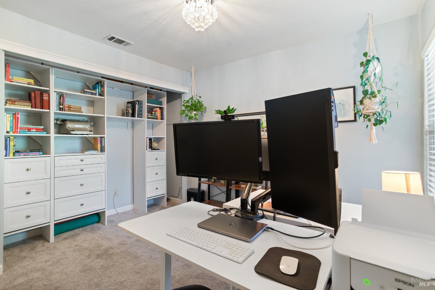 Detail Gallery Image 16 of 37 For 1735 Marenda Dr, Dixon,  CA 95620 - 3 Beds | 2 Baths