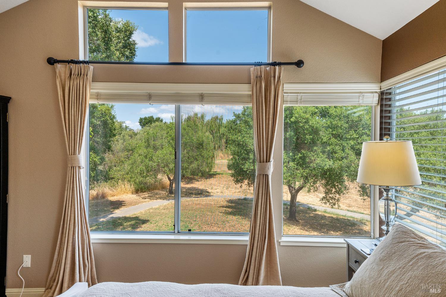 Detail Gallery Image 28 of 34 For 12 Birnam Wood Ct, Petaluma,  CA 94954 - 3 Beds | 2/1 Baths