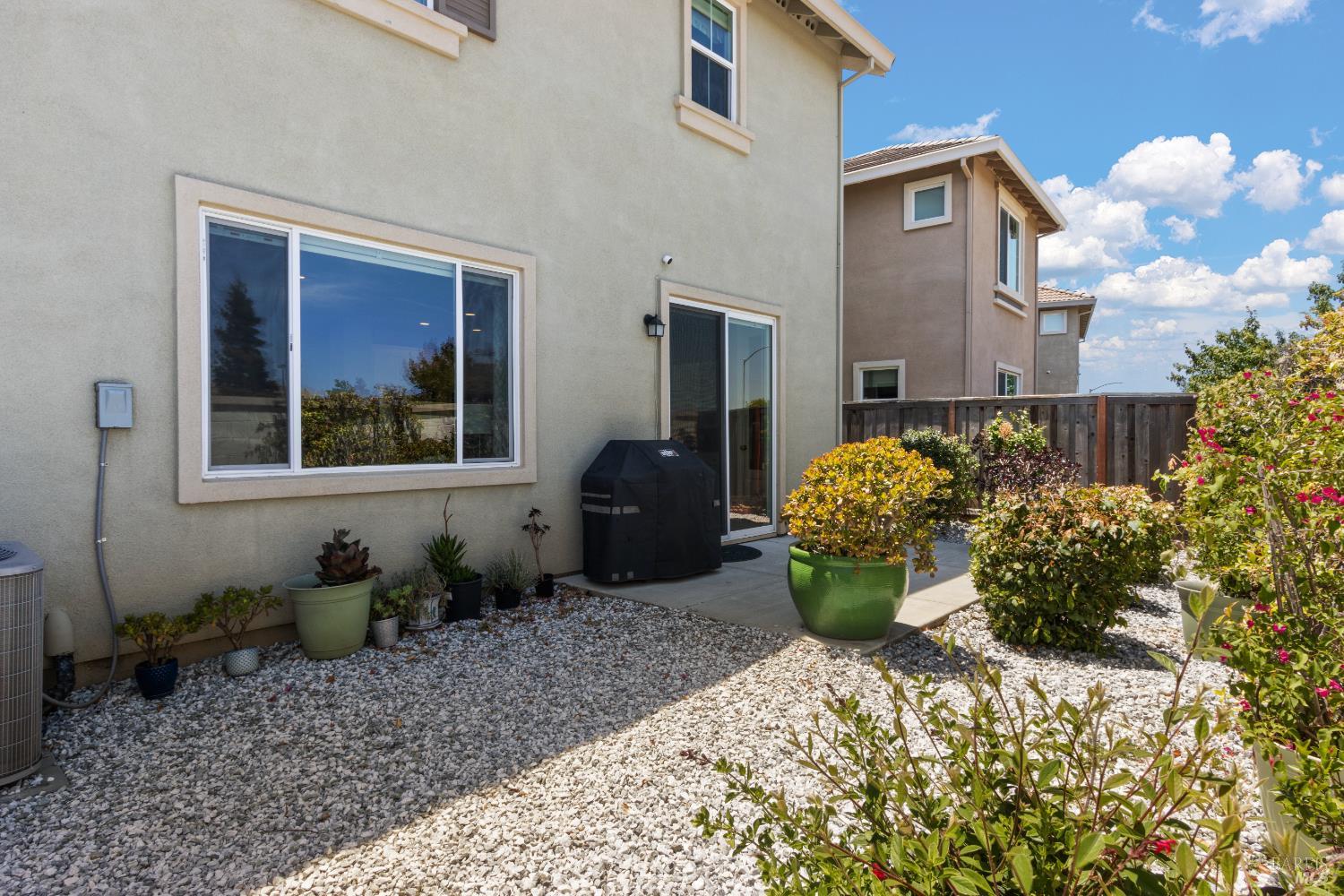 Stoneman Drive, Suisun City, California image 33