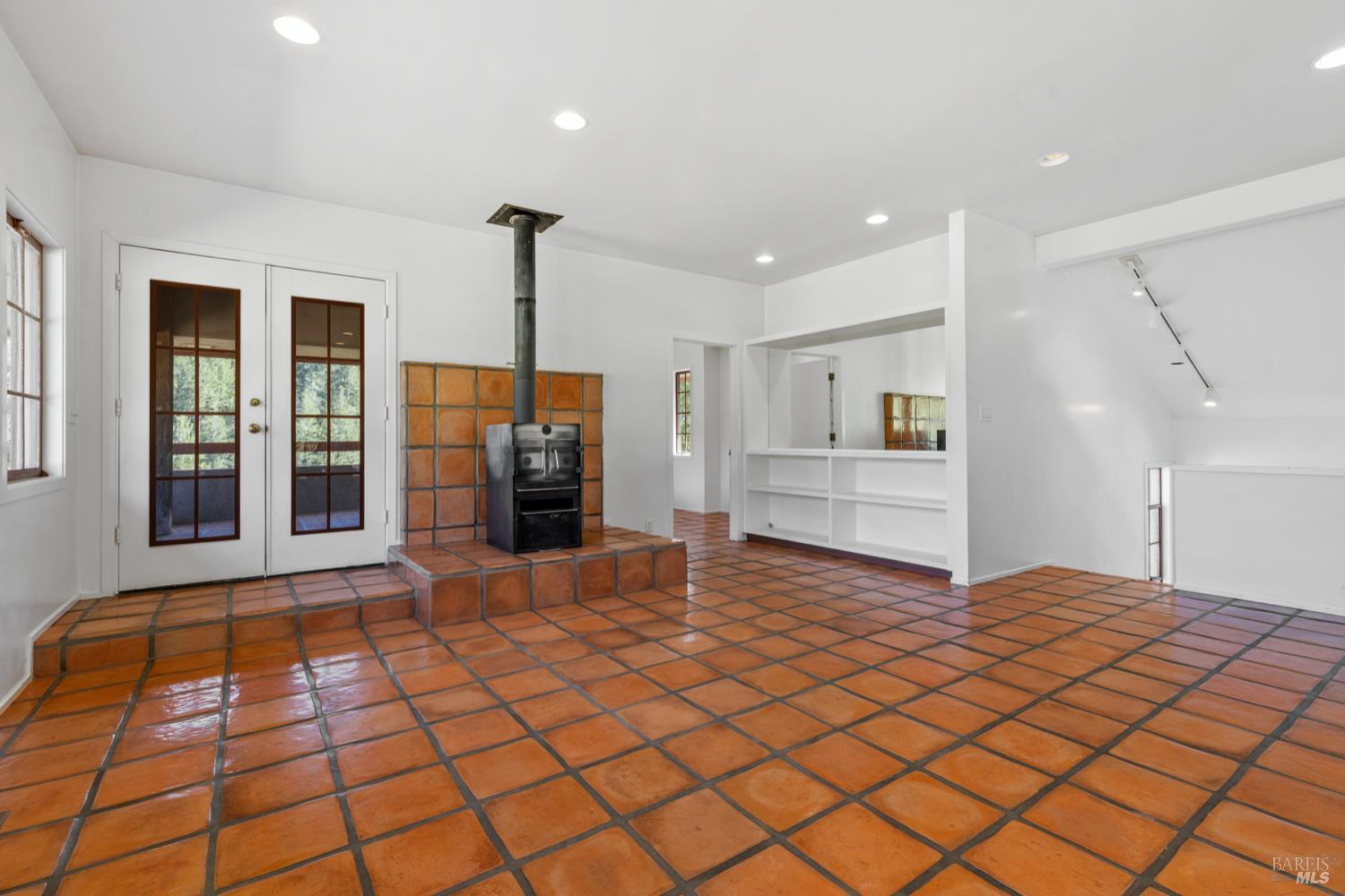 Detail Gallery Image 10 of 43 For Address Is Not Disclosed, Kenwood,  CA 95452 - 2 Beds | 2/1 Baths