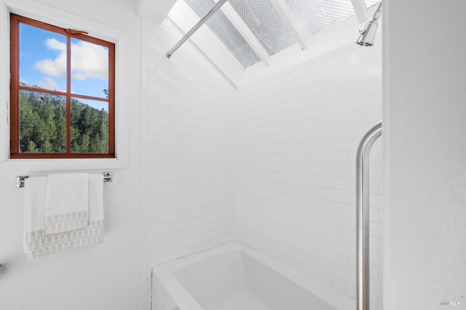 Detail Gallery Image 31 of 43 For Address Is Not Disclosed, Kenwood,  CA 95452 - 2 Beds | 2/1 Baths