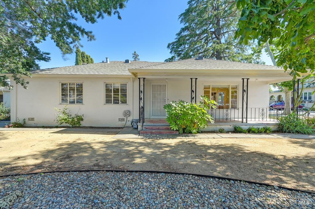 155 S Third Street, Dixon, California image 1